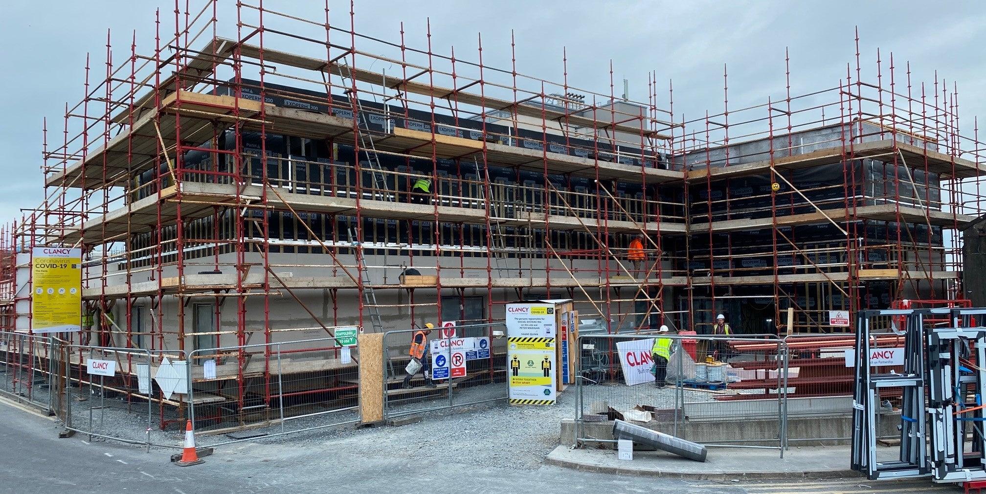 EXOPERM™ MONO DURO 200 Fire-Rated Membrane Contributes to the Extension of University Hospital Limerick, as part of Covid-19 efforts